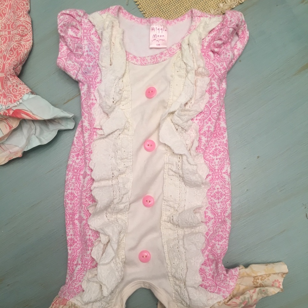 Giggle moon romper